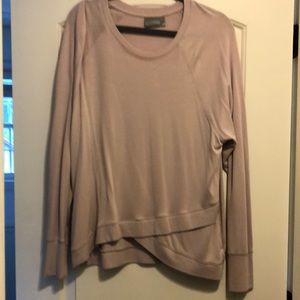 Athleta Lavender Tulip Hem pullover